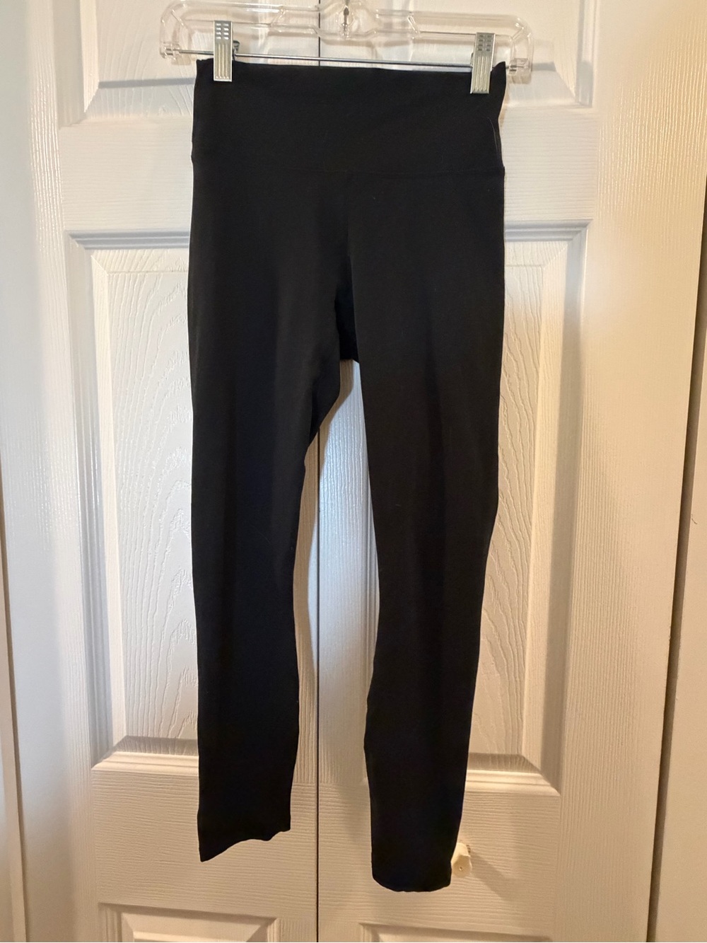 🚨Fabletics High-Rise Black Women's Leggings🚨